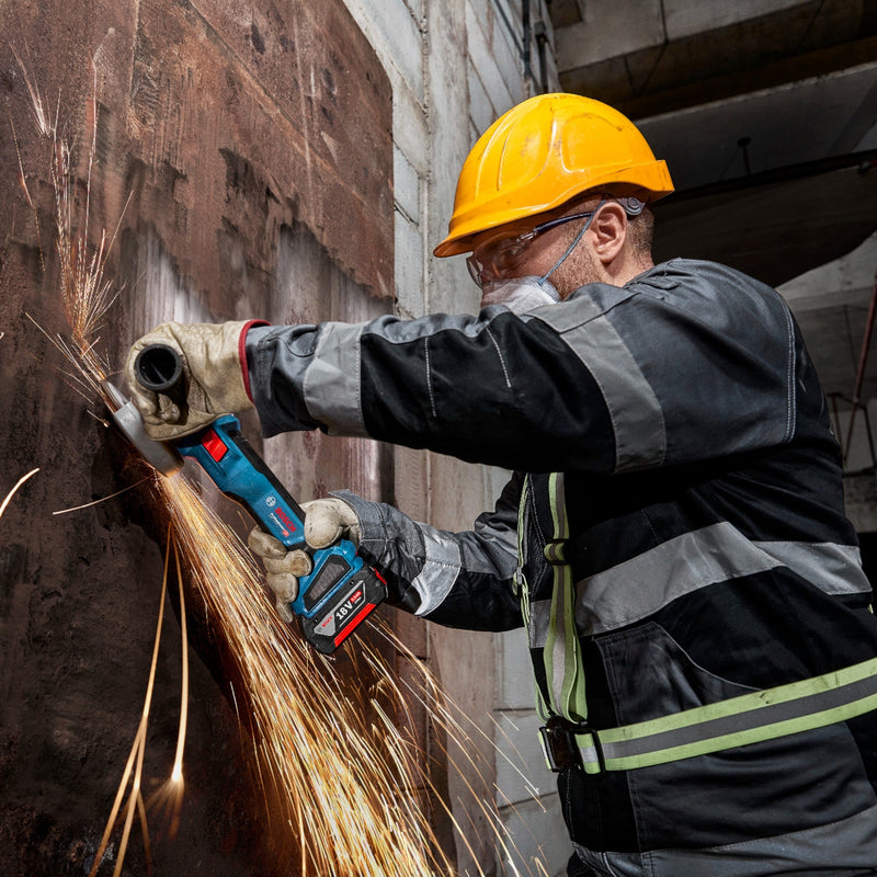 Bosch GWS 18V-11 Professional Akku Winkelschleifer 18 V 125 mm + 1x ProCORE Akku 5,5 Ah + Ladegerät